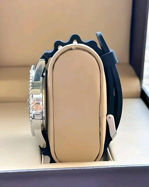 Luxury Men's Analog Silicone Strap Watch