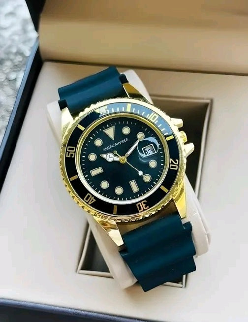 Luxury Men's Analog Silicone Strap Watch